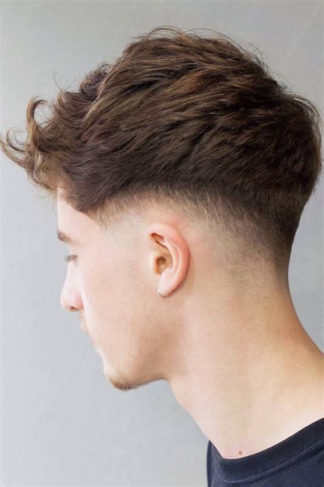 Feb 11, 2024 · 41) Retro High Top Taper Fade. Here is yet another long hair tapered haircut. Ask your barber to smooth out the entire shape of your haircut and create a low fade to the skin only in the back for a suave look. A mock side part design adds a cool element to the hairstyle and completes it. 42) Widow’s Peak. An ideal High fade haircut for short ... 